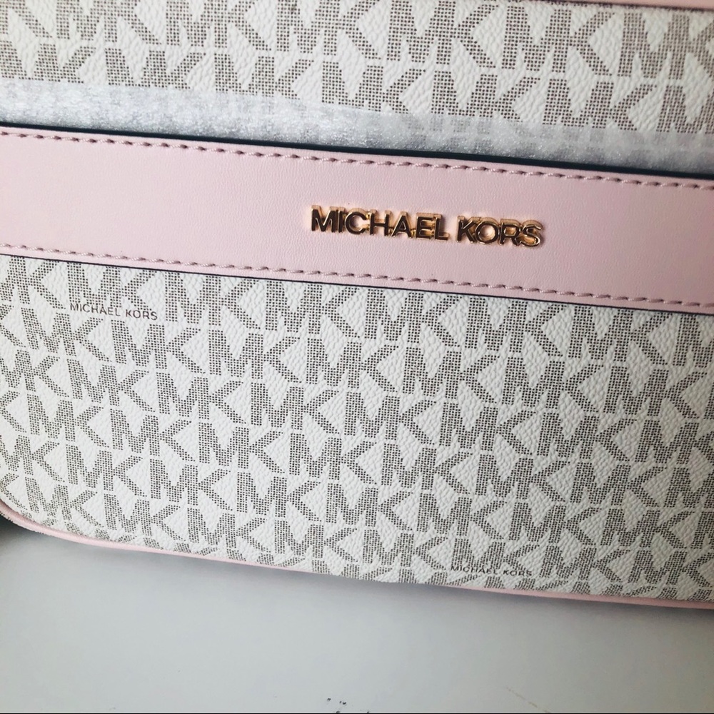 MICHAEL KORS KENLY LARGE CROSSBODY IN POWDER BLUSH - Picture 9 of 9